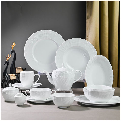 Premium Dinnerware Set For Rent